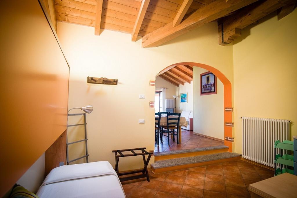 Residenza Erbaluna Оджеббио Номер фото